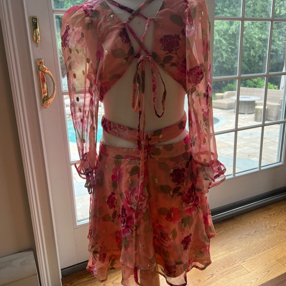 NWT Rahi Florence Print Pink/Peach Floral Cut Out Mini Dress Women's size Medium - Picture 3 of 10